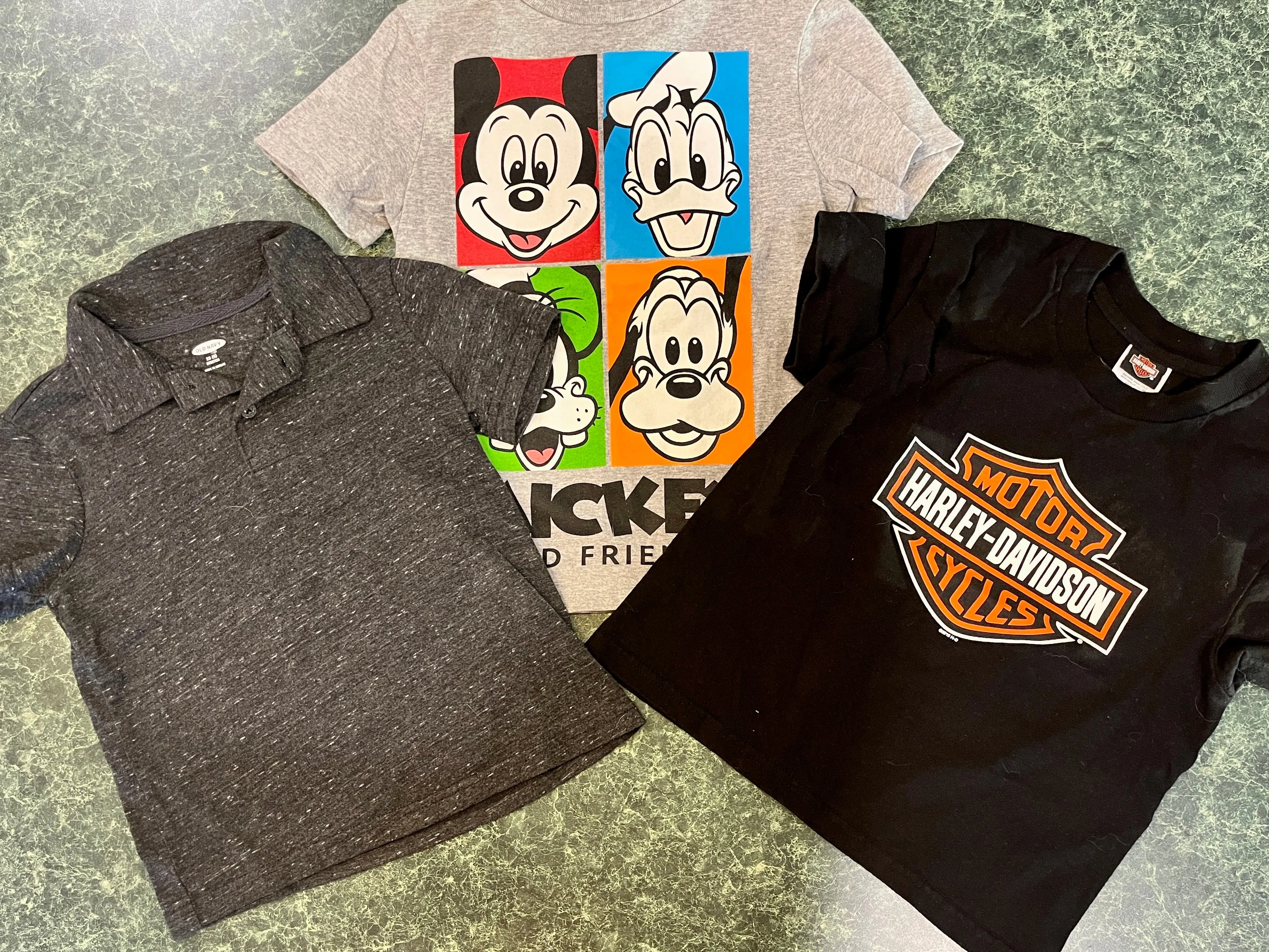 3 (XS) t-shirts Harley/mickey/grey colar - size Kids Clothing:     5 & 5T