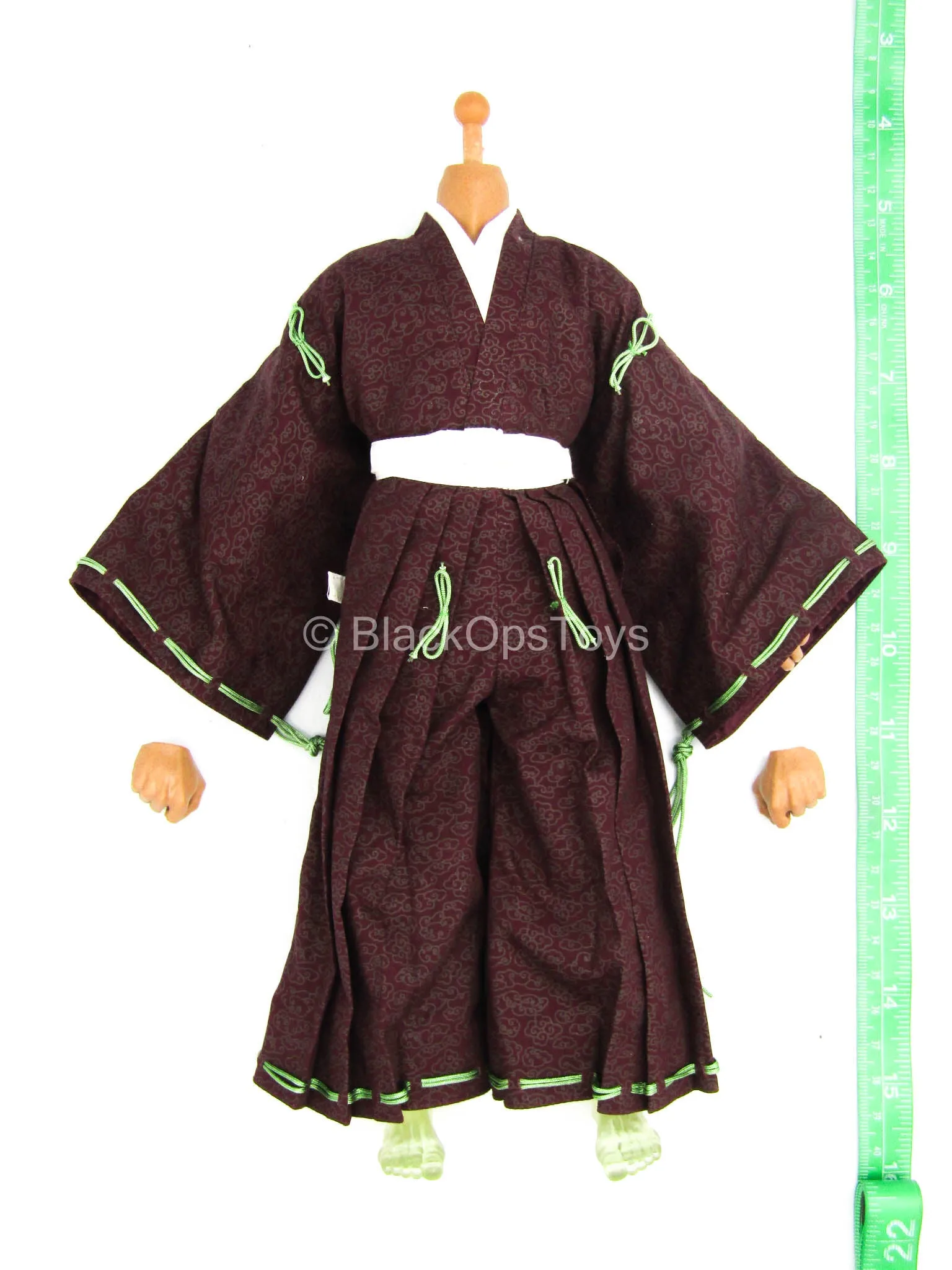 Benevolent Samurai Robes Ver - Dressed Body w/3D Printed Feet