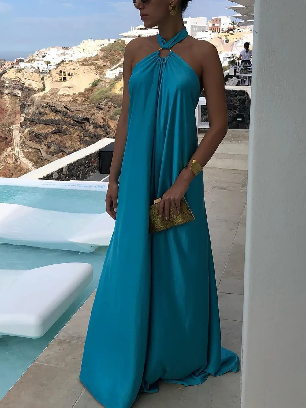 Emilia - Robe d'été en satin à col halter et coupe évasée