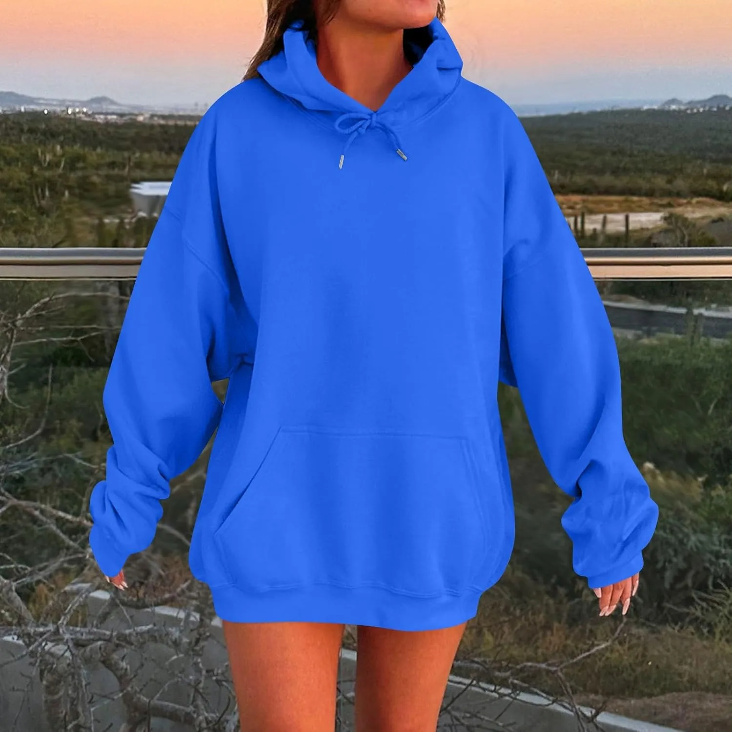 Womens Casual Soild Color Long Sleeve Hoodies Oversized Trendy Loose Fit Sweatshirts with Pockets Plus Size S-5xl
