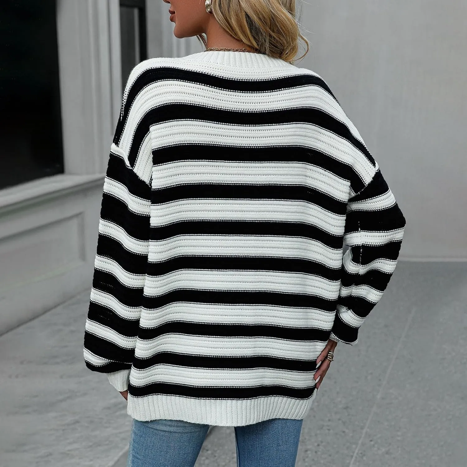 Womens Oversized Sweaters Long Sleeve Crew Neck Top 2024 Fall Outfits Fashion Striped Sweatshirt Plus Size