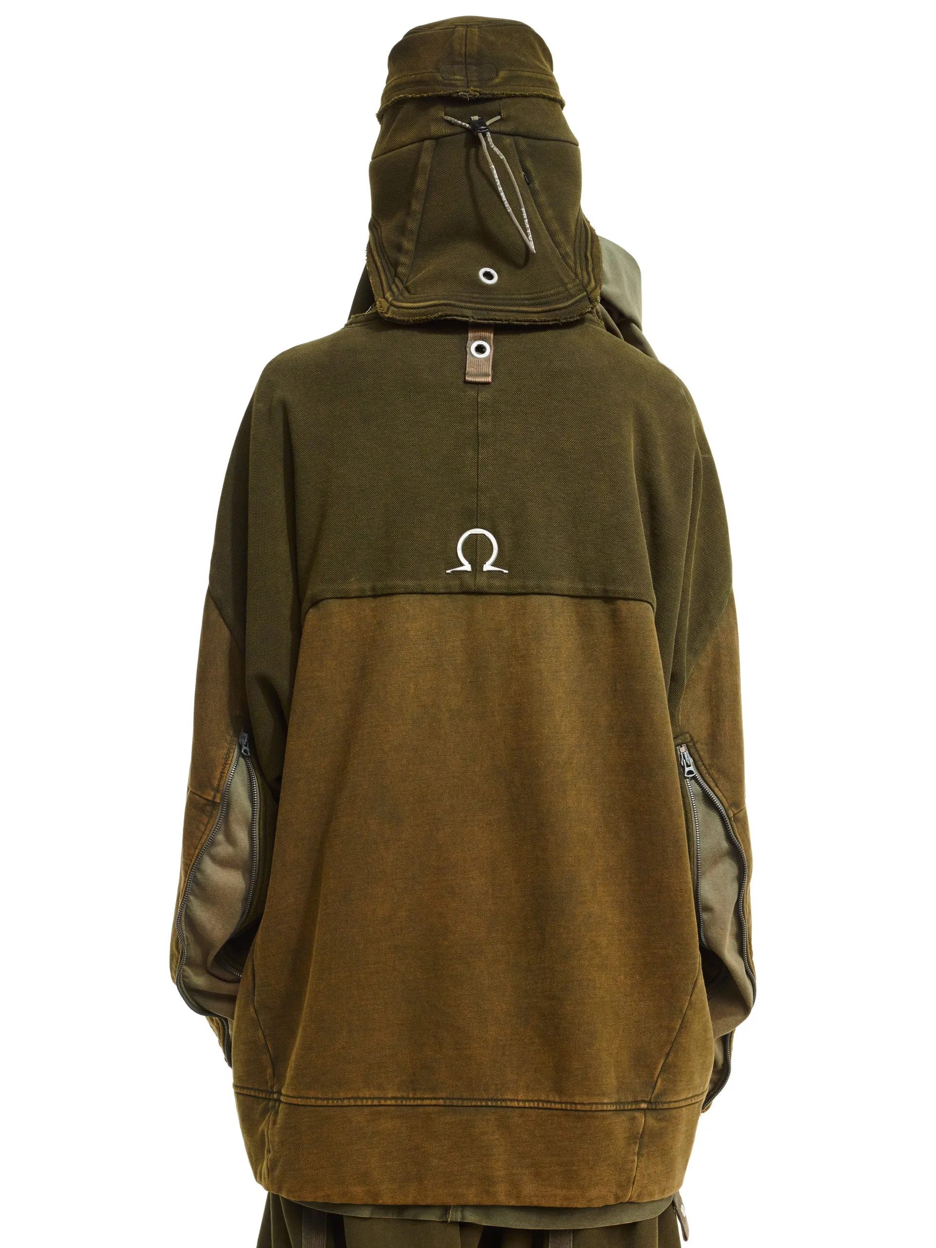 ZIPPER SLEEVE PULLOVER WITH MAYA-STUDS